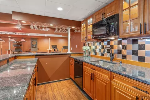 Kitchen - 5186 Lyle Dr, Clay, NY 13041 photo 6 of 9