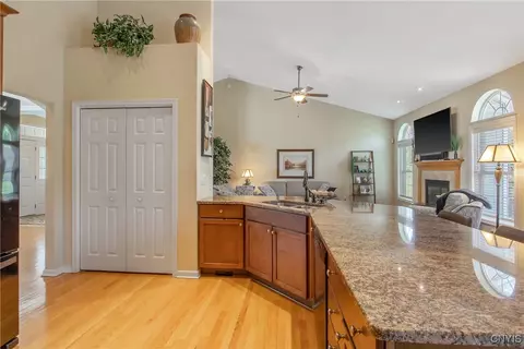 Kitchen - 5186 Lyle Dr, Clay, NY 13041 photo 8 of 9