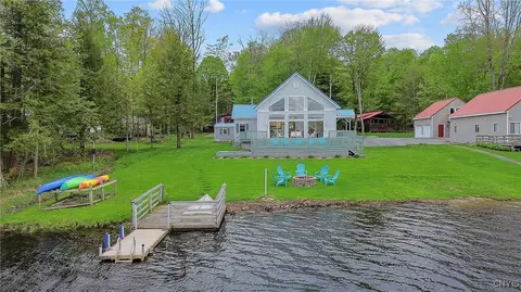 57 Ferncrest Dr, Altmar, NY 13302