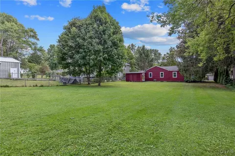 Exterior - 32 Brown St, Lysander, NY 13027 photo 4 of 4