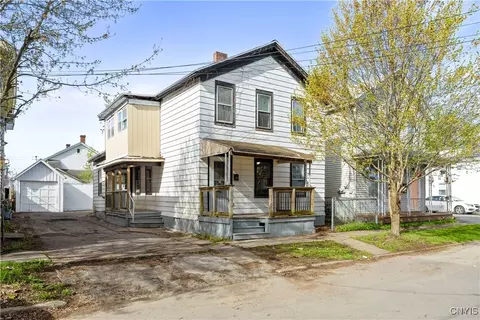 721 Bristol St, Utica, NY 13502