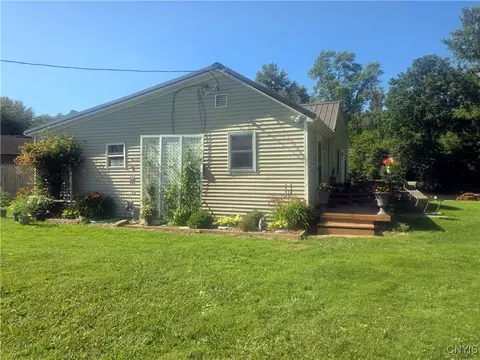 11845 Bentley Rd, Galen, NY 14433