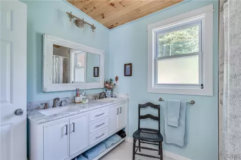 Bath - 24 Patrick Dr, Hammond, NY 13646 photo 2 of 3