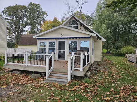 129 Fire Lane 13, Cato, NY 13080