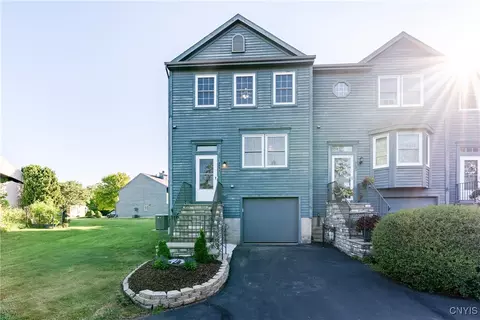 4625 Regiment Way, Manlius, NY 13104