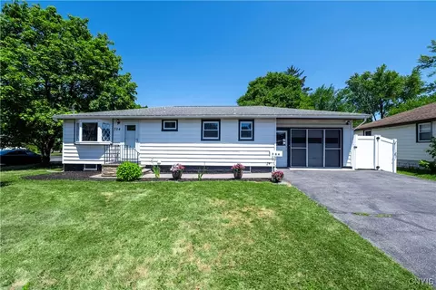 304 Drexler St, Salina, NY 13088