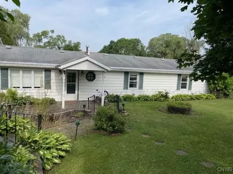 4745 Cedarvale Rd, Onondaga, NY 13215