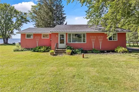 1329 State Route 49, Constantia, NY 13044
