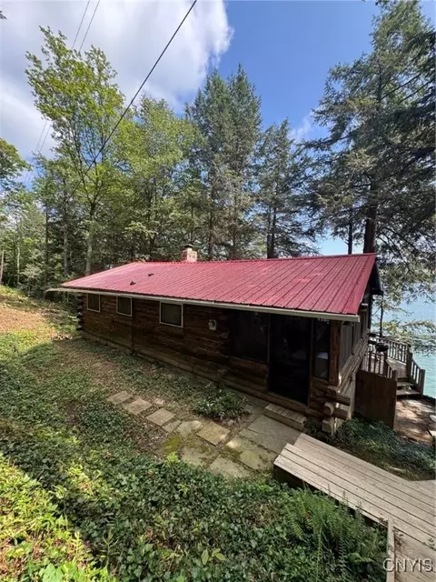 1700 Willowdale Rd, Spafford, NY 13152