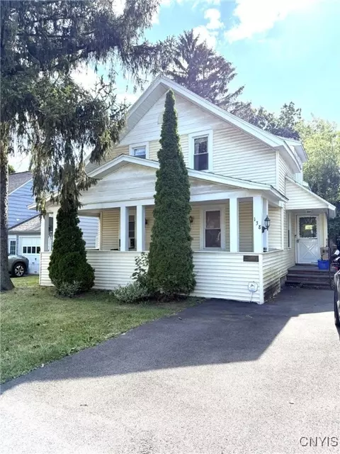 138 Hickok Ave, Syracuse, NY 13206