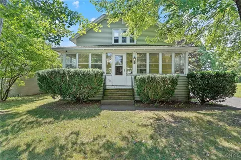 132 Pleasant Beach Rd, Geddes, NY 13209