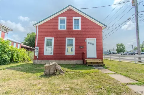 202 Mechanic St, Watertown, NY 13601