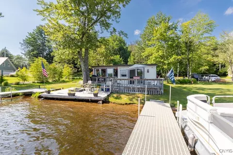 35 Sandy Point Dr, Amboy, NY 13028
