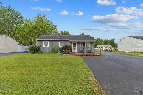 7947 Eisenhower Blvd, Bridgeport, NY 13030