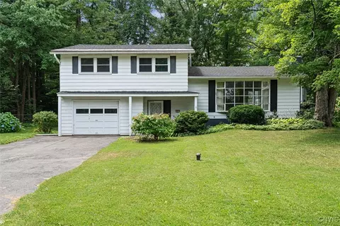 401 Wells Ave W, North Syracuse, NY 13212