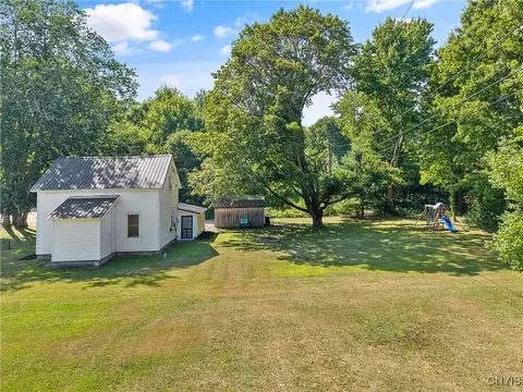 Exterior - 36 Bert Howard Dr, Central Square, NY 13036 photo 6 of 6