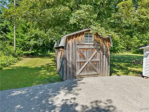 Exterior - 36 Bert Howard Dr, Central Square, NY 13036 photo 5 of 6
