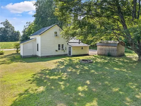 Exterior - 36 Bert Howard Dr, Central Square, NY 13036 photo 3 of 6