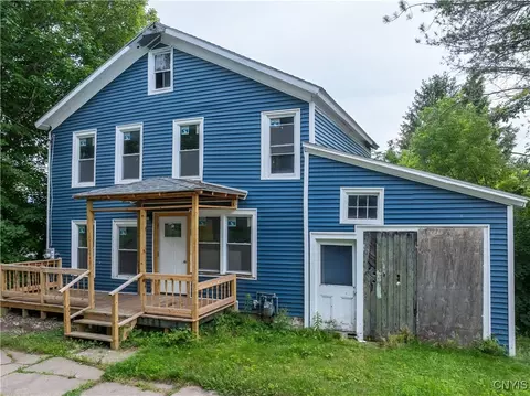 247 Loomis St, Little Falls, NY 13365