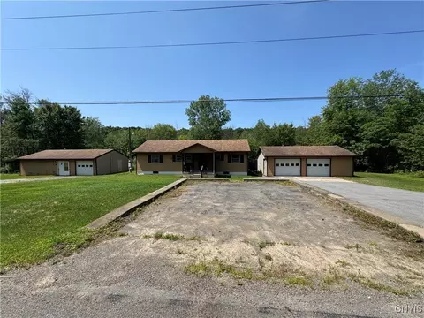 59 Albright Rd, Mexico, NY 13114