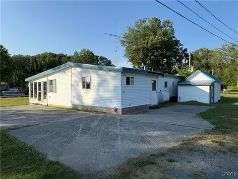 88 Groman Dr, Sandy Creek, NY 13145