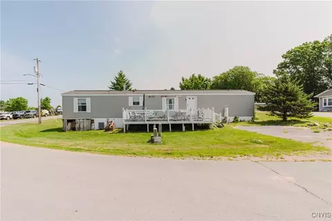 235 Wahl St, Clayton, NY 13624