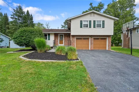 7972 Orion Path, Liverpool, NY 13090