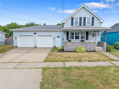 73 E Van Buren St, Oswego, NY 13126