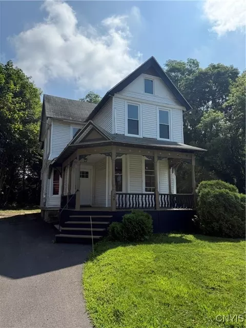 24 Wood St, Auburn, NY 13021