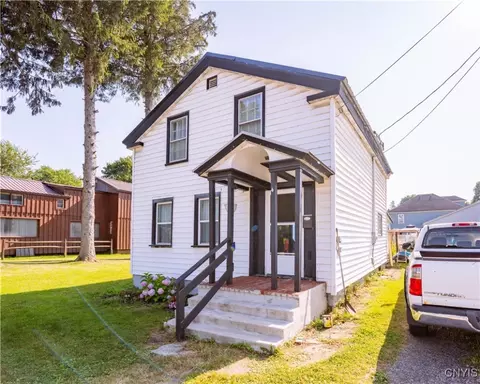 Exterior - 4 Fulton St, German Flatts, NY 13407 photo 6 of 7