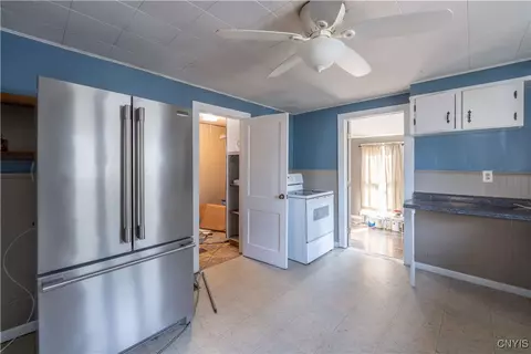 Entry Way - 4 Fulton St, German Flatts, NY 13407 photo 3 of 5
