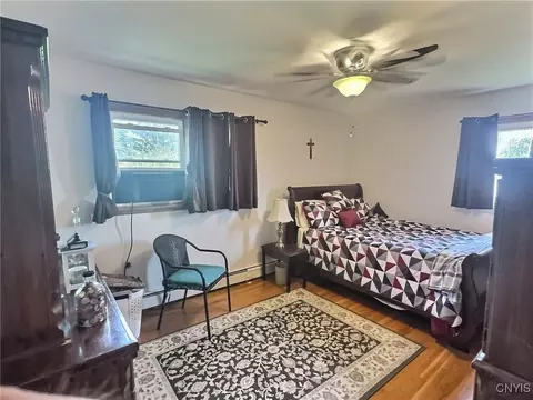 Bedroom - 90 County Route 63, Scriba, NY 13126 photo 1 of 2