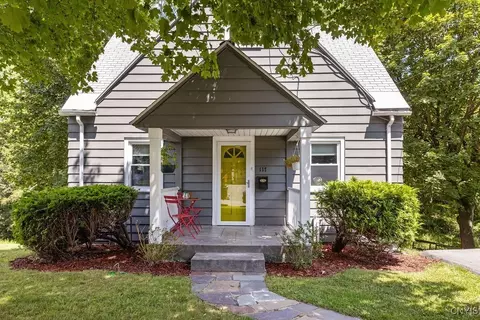 117 Briarcliff Rd, Syracuse, NY 13214