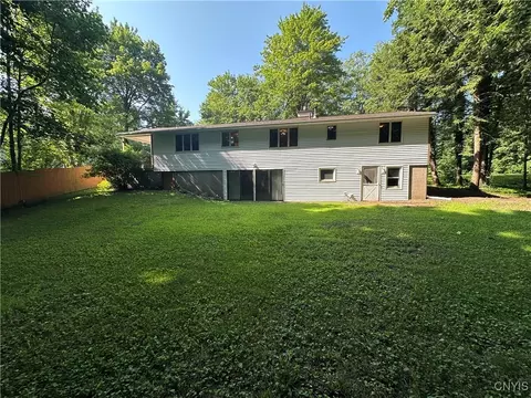 Exterior - 1 Ennis Ave, Schroeppel, NY 13132 photo 4 of 7