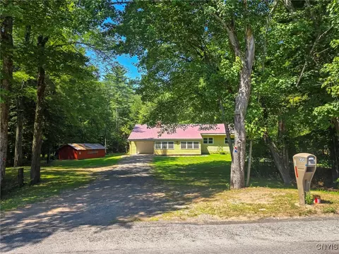 8351 Preston Hill Rd, Vienna, NY 13316