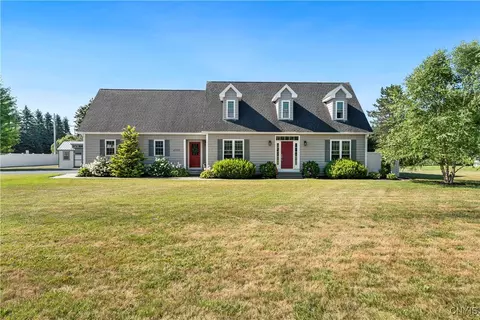 4599 Hoyt Rd, Skaneateles, NY 13152