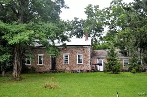 8729 Old State Route 31, Lyons, NY 14489