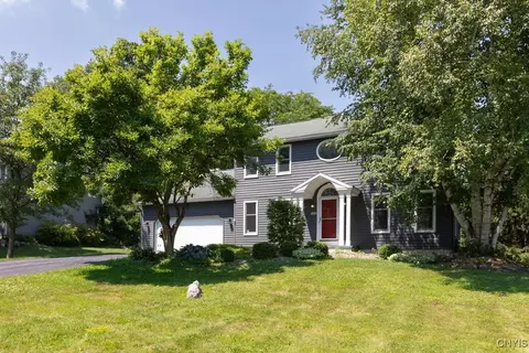4881 Excalibur Dr, Onondaga, NY 13215