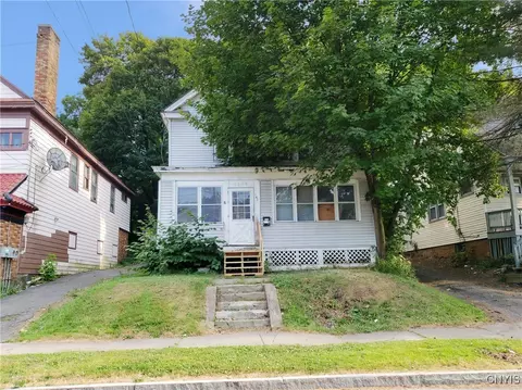 1609 Bellevue Ave, Syracuse, NY 13204