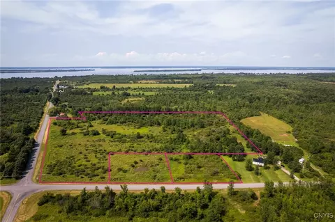 9599 Middle Rd, Brownville, NY 13615