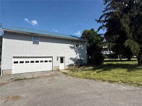 7022 S Court St, Lincoln, NY 13032