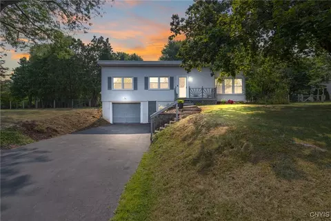 6120 S Bay Rd, Cicero, NY 13039