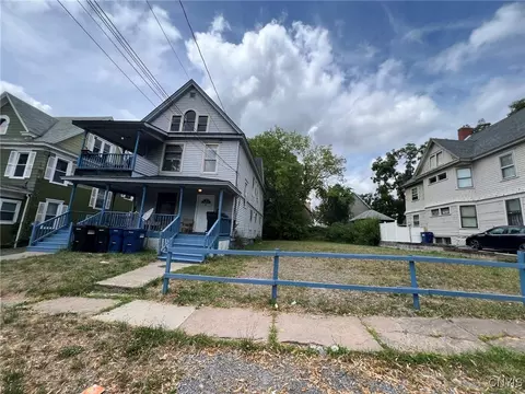 123-25 E Lafayette Ave, Syracuse, NY 13205