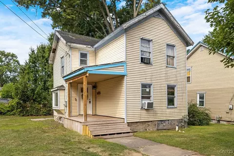 207 N Lake St, Oneida, NY 13421
