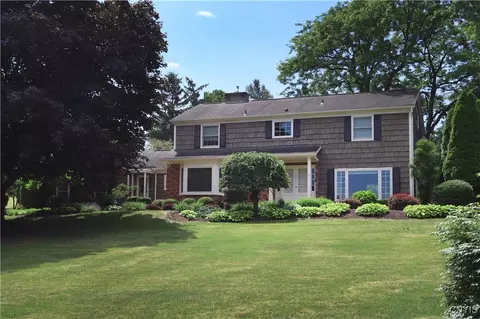 5171 Leverett Ln, Fayetteville, NY 13066