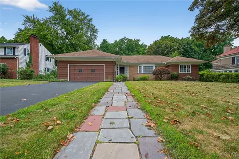 304 Bradford Pkwy, Syracuse, NY 13224