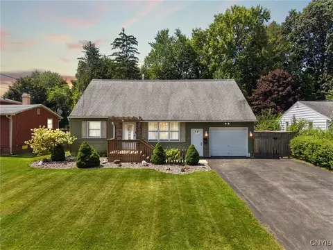 109 Gordon Rd, Syracuse, NY 13212