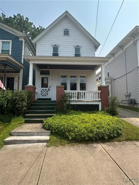 121 E 3rd St, Oswego, NY 13126