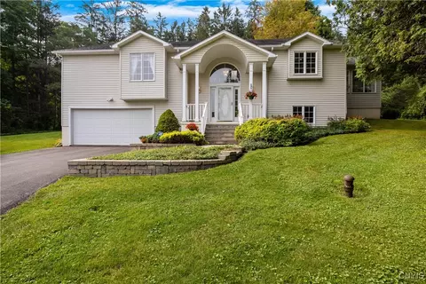 8536 Indian Hill Rd, Manlius, NY 13104