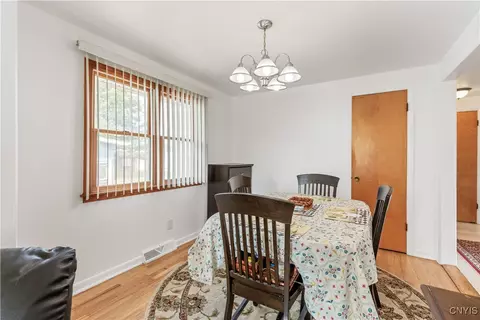 6388 Carson Dr, East Syracuse, NY 13057 photo 13